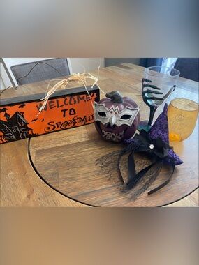 Spooky Halloween Decor